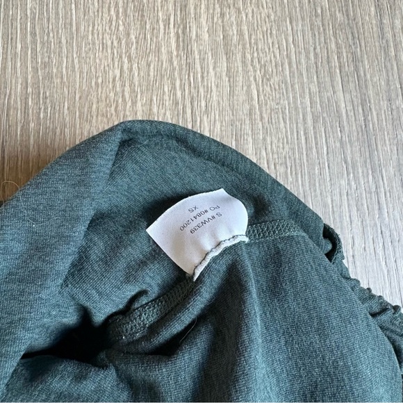 Vuori Halo Performance Shorts - Picture 3 of 3